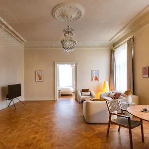 Fragola Old Town Apartament