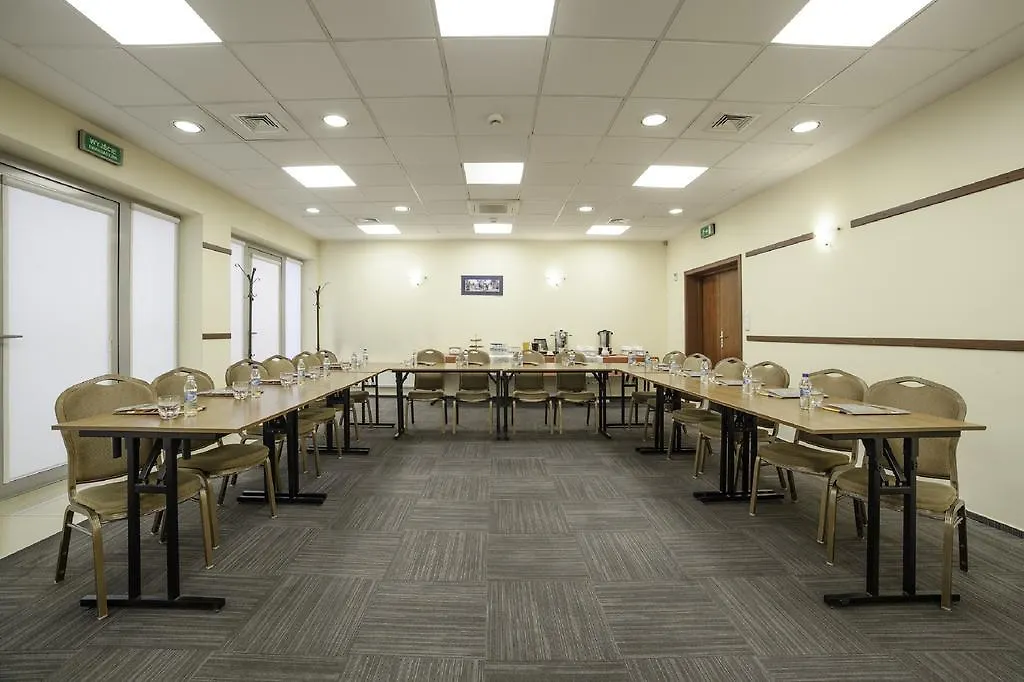 Hotel H6 Major Aparthotel Travel & Business, Free Parking Krakow