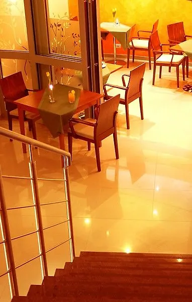 H6 Major Aparthotel Travel & Business, Free Parking Krakow Hotel