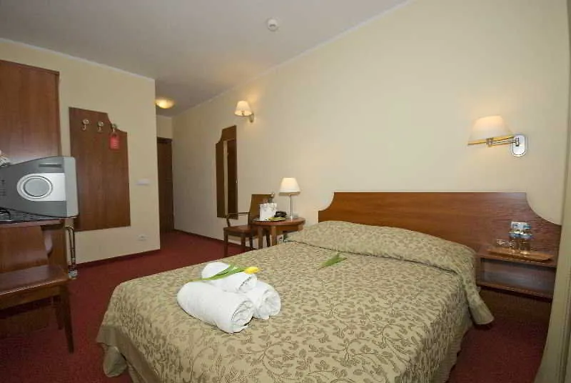 Hotel Major Budget Cracovia 3*,